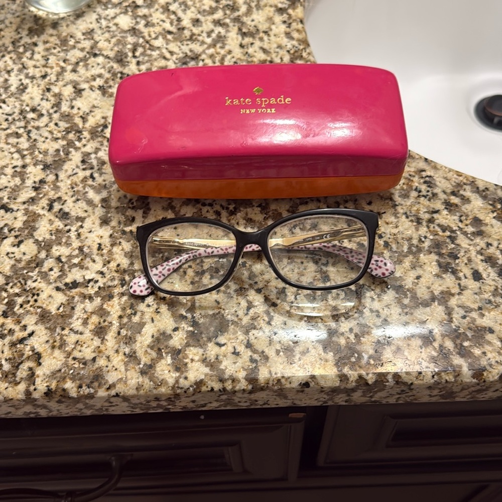 Kate spade glasses and case